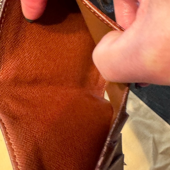 Louis Vuitton Monogram bifold two sided wallet - Picture 4 of 5